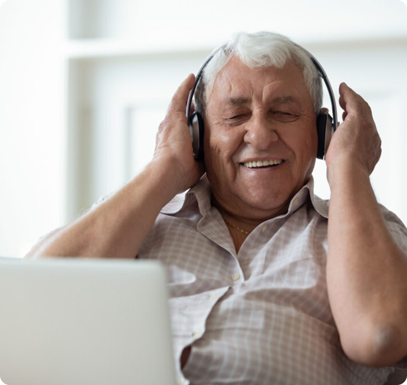 Caregiver providing therapeutic music support to elderly patient (1)